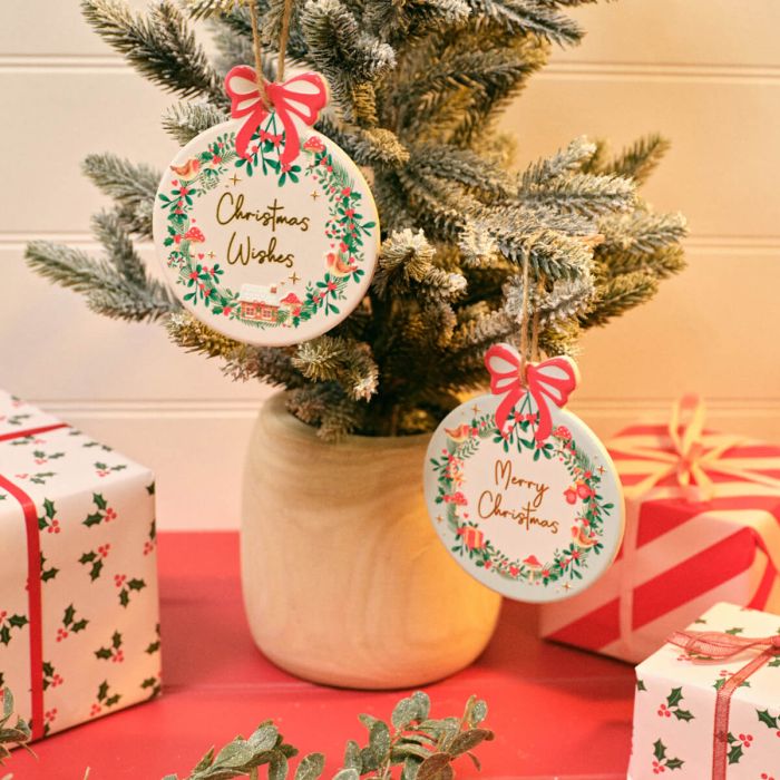 HOLLIES AND BERRIES 2 ASSTD CERAMIC BAUBLE HANGER